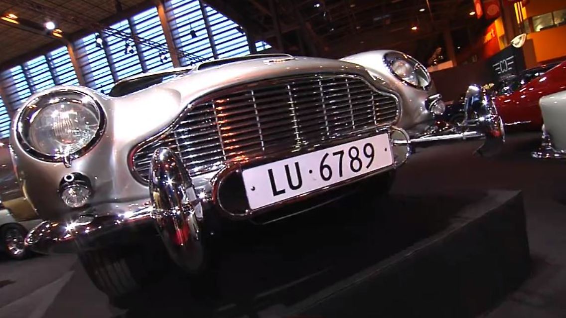 Aston Martin2.JPG