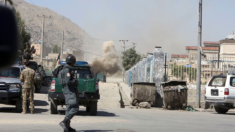 Raketen haben die afghanische Hauptstadt Kabul getroffen.