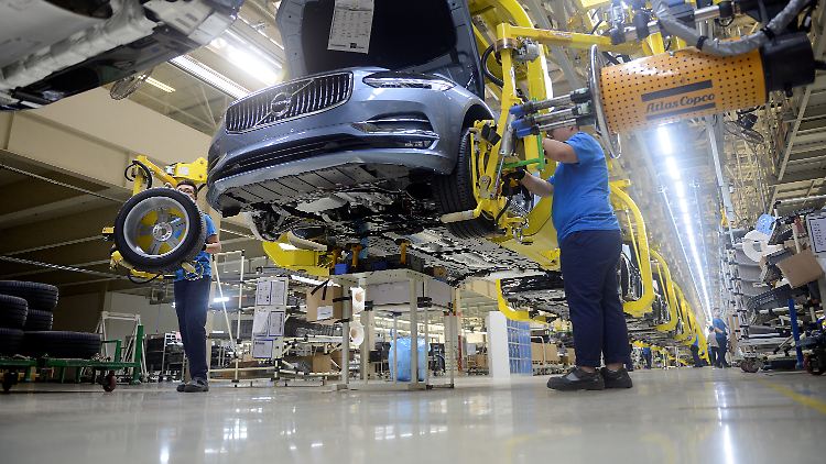 Starke Konkurrenz in Japan und China: Die Autohersteller in Deutschland fallen im Profitabilitätsranking zurück.