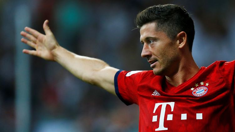 Die Fans stehen hinter ihm - das hat Robert Lewandowski zum Verbleib in München bewogen.