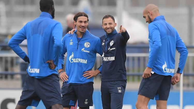 Domenico Tedesco verzichtet auf große Stars, setzt auf ein eingeschworenes Team.