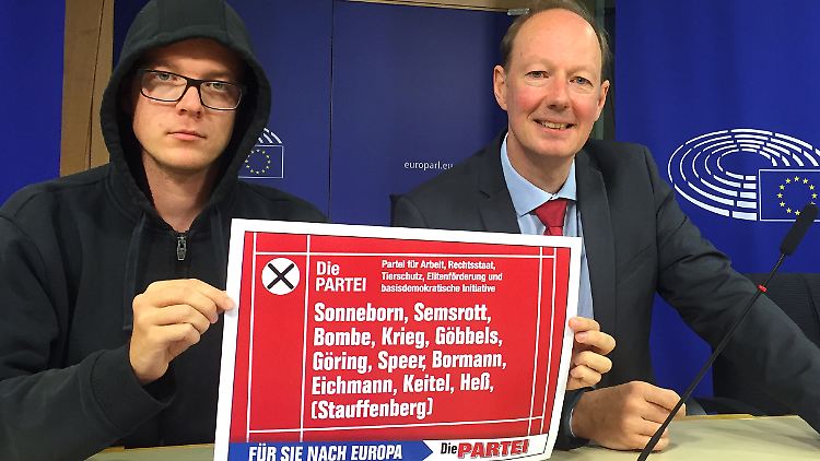 Eventuell auch Stauffenberg: Kandidaten mit Nazi-Namen sollen Sonneborn zufolge AfD-Anhänger, "verwirrte CSU-Wähler" und "demente CDU-Wähler" zur Stimmabgabe für die Partei verleiten.