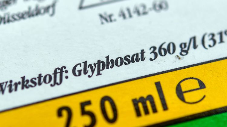 Das Pflanzengift Glyphosat könnte Bayer Milliarden kosten. Tausende Anleger klagen auf Schadenersatz.