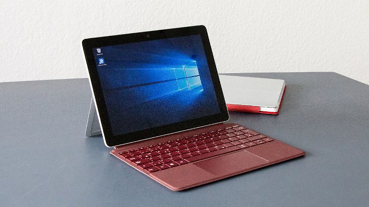 Das kleine Surface Go sieht aus wie ein großes Surface Pro.