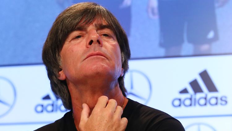 "Es gab nie in der Mannschaft auch nur einen Ansatz von Rassismus, keinen Ansatz von rassistischen Äußerungen": Joachim Löw.