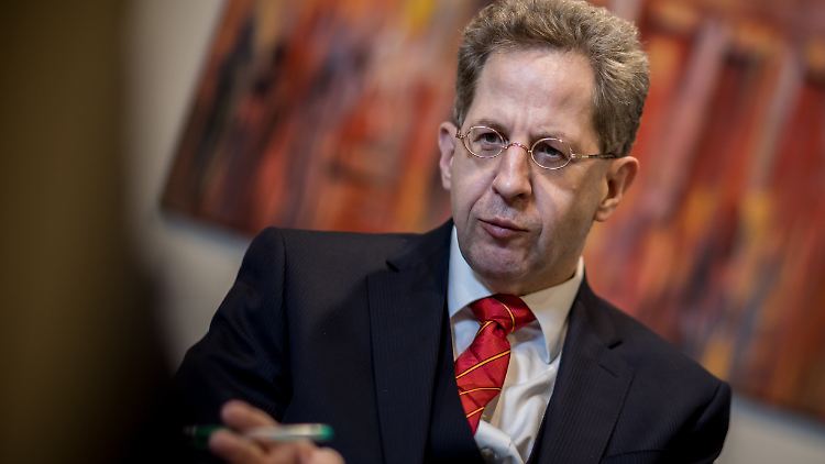 Verfassungsschutzchef Maaßen wollte den V-Mann-Einsatz verheimlichen.