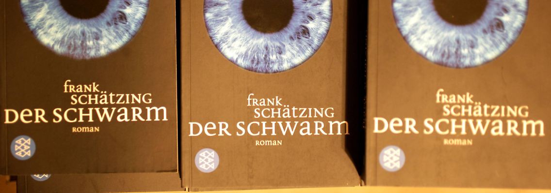 "Der Schwarm", 2004 erschienen, war Schätzings fünfter Roman.