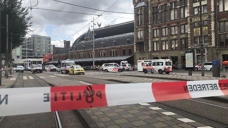 Polizeieinsatz am Hauptbahnhof von Amsterdam am vergangenen Freitag.
