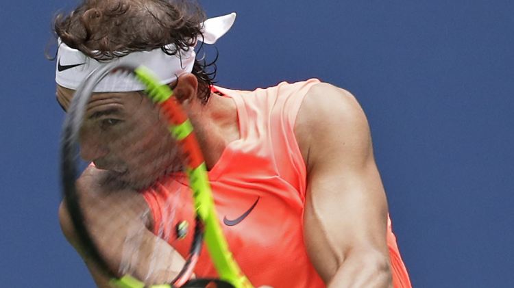 Nadal verwandelt im Tie Break des fünften Satzes seinen ersten Matchball.