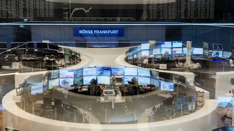 An der Börse gerät das Osram-Papier erheblich unter Druck.
