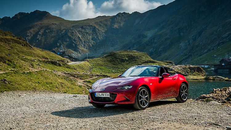 An der Optik des Mazda MX-5 hat sich auch in der vierten Modellgeneration, bis auf neu lackierte Räder, gar nichts geändert.