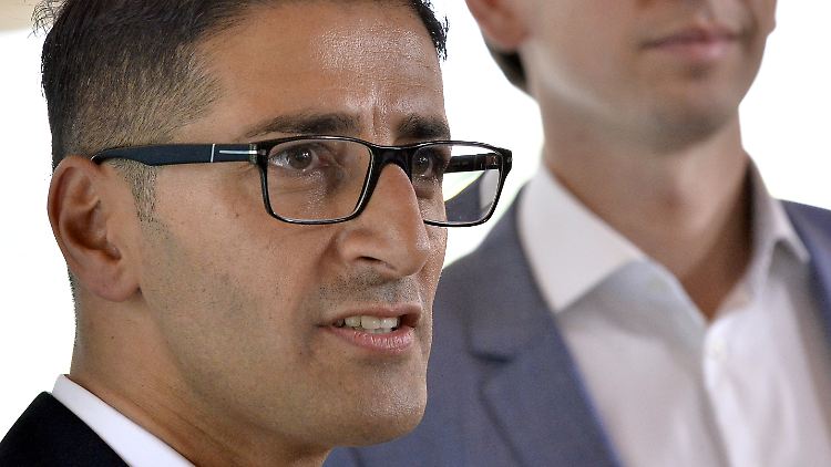 ÖVP-Politiker Efgani Dönmez wird wegen eines sexistischen Tweets aus der Fraktion ausgeschlossen.