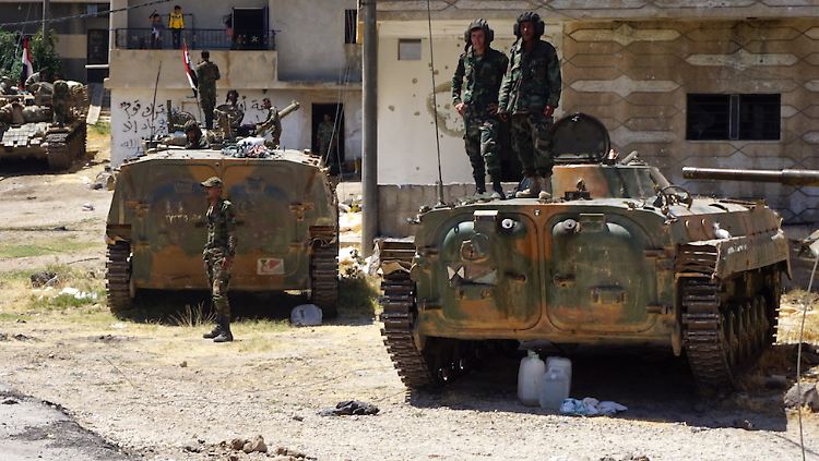 Die syrische Armee hat in den meisten Gebieten wieder die Kontrolle - wie hier in der zurückeroberten Stadt Al-Mal in der Provinz Daraa.