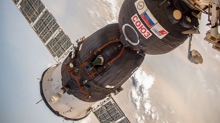 Diese Sojus-Kapsel ist an der ISS angedockt.