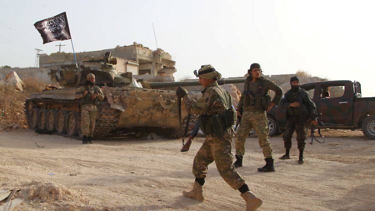 Der Al-Kaida-Ableger Haiat Tahrir al-Scham firmierte bis vor kurzem noch unter dem Namen Al-Nusra-Front.