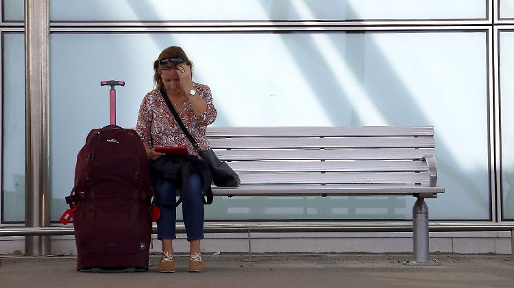 Wenn der Anschlussflug verpasst wurde, ist guter Rat teuer.