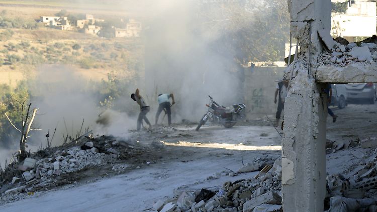 Russische Kampfflugzeuge hatten am Dienstag zum ersten Mal seit drei Wochen Ziele in Idlib bombardiert.