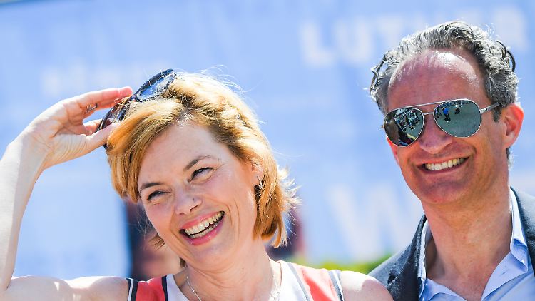 Die Ministerin und der Unternehmer lernten sich 2017 bei einer Benefiz-Veranstaltung kennen.