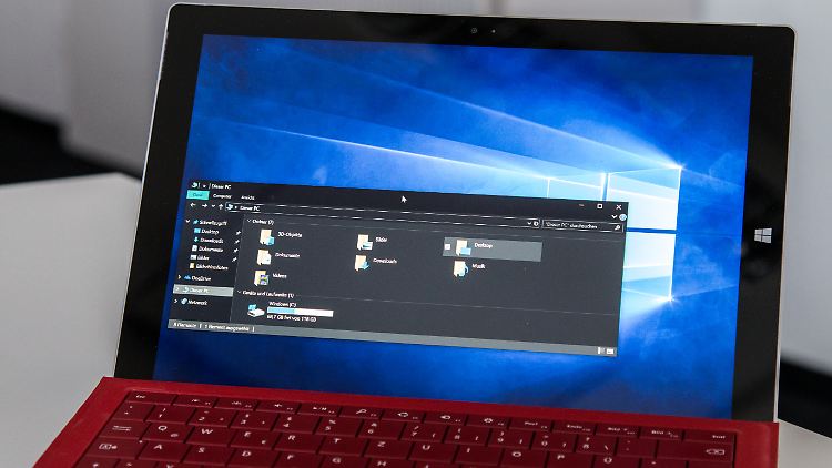Nach dem Oktober-Update von Windows 10 macht auch der Explorer beim "Dark Mode" mit.