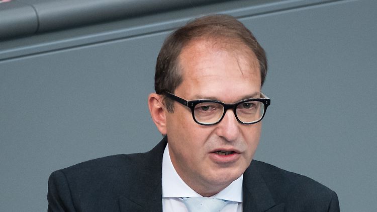 Empörung ist verständlich, Gewalt rechtfertigt diese aber nicht, sagt Dobrindt.