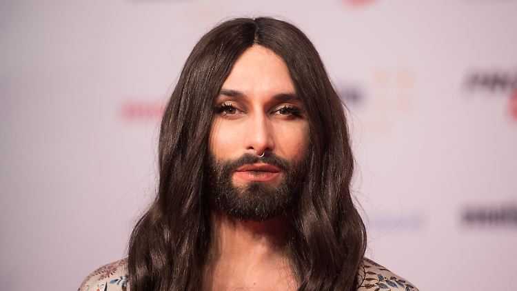 "Was ist schon typisch Mann und was typisch Frau?" Tom Neuwirth alias Conchita Wurst.