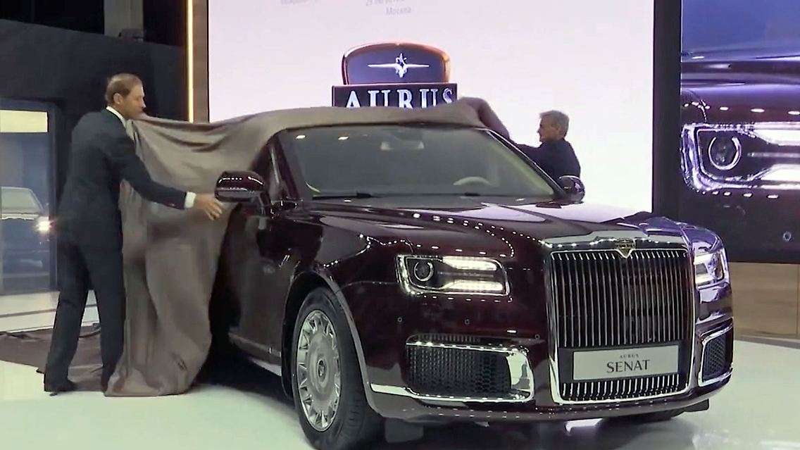 AutosalonMoskau.jpg