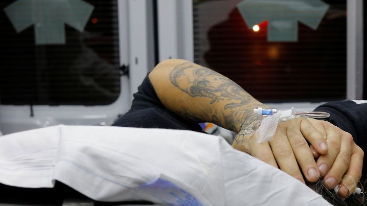 Allein 2016 kamen mehr als 42.000 Menschen infolge der Opioidsucht ums Leben.