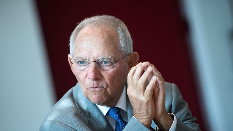 Seit Oktober 2017 ist der Ex-Innenminister Schäuble Bundestagspräsident.