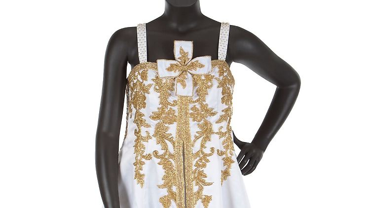 Dieses Kleid trug Aretha Franklin zu Bill Clintons Amtseinführung.