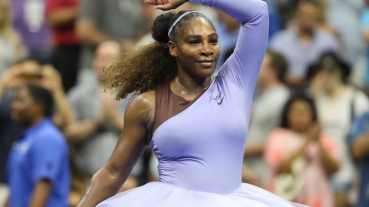 Williams trägt in New York ein Tutu mit Botschaft.