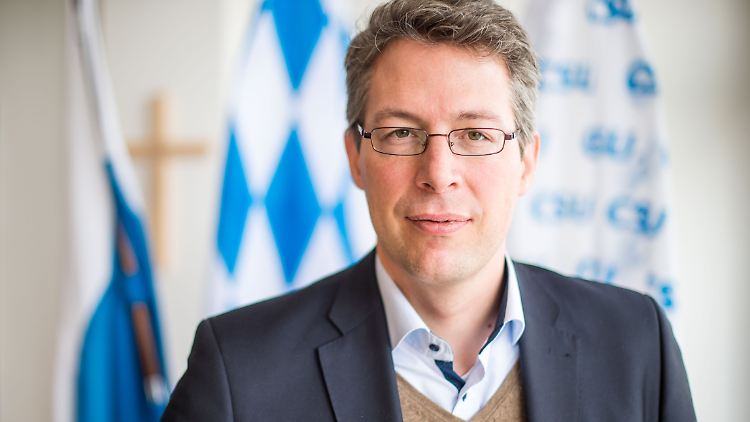 Nach Ansicht des CSU-Generalsekretärs Blume gehören die Grünen zu den größten Spaltern in Deutschland.