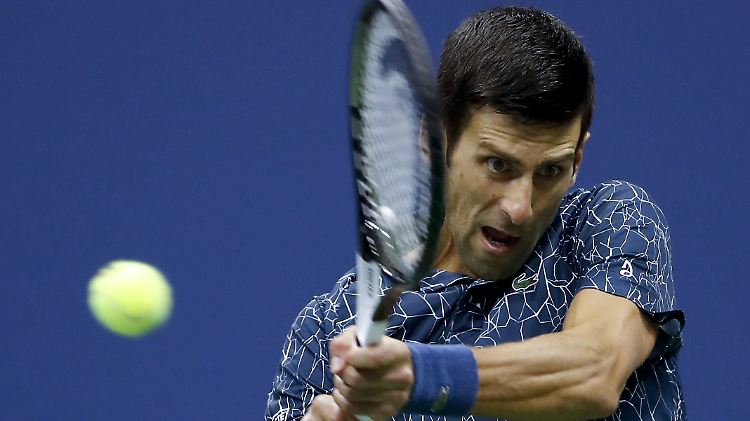 Wimbledon-Sieger Djokovic gewinnt zum dritten Mal die US-Open - und 3,8 Millionen Dollar.