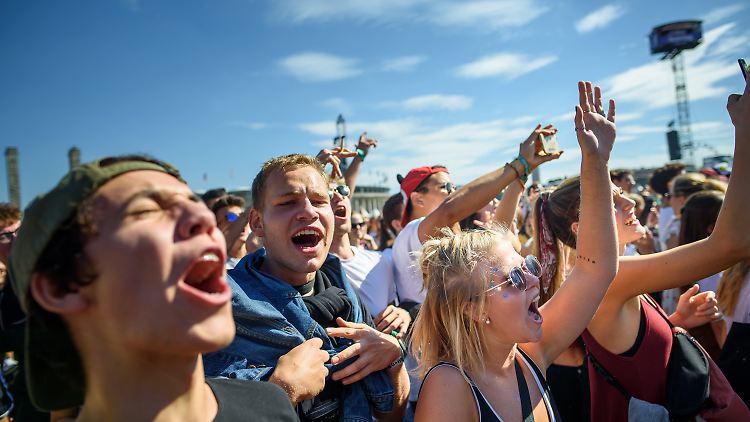 Aus jungen Leuten werden erst Beitragszahler, dann Rentenempfänger: Publikum auf dem Lollapalooza-Festival in Berlin.