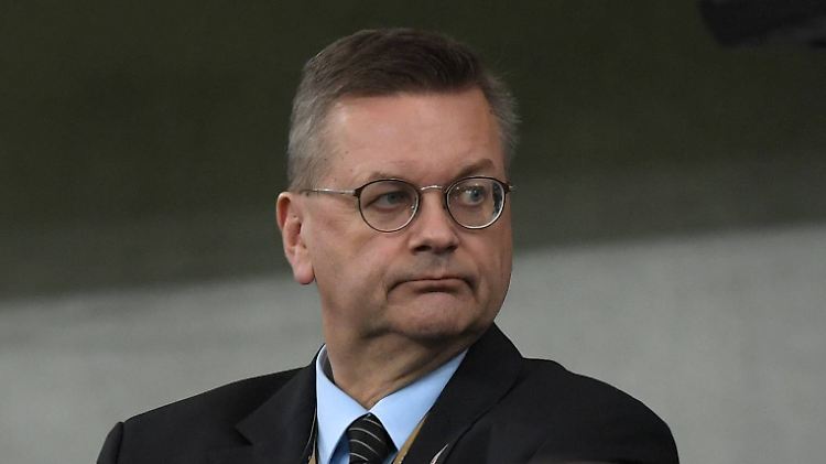 DFB-Präsident Reinhard Grindel wollte nicht, dass das Länderspiel gegen Peru in Frankfurt stattfindet.