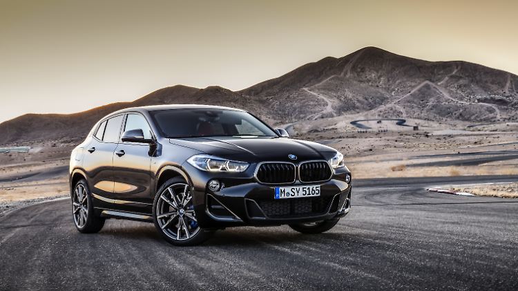 Die Sportabteilung von BMW hat den X2 als M35i scharf gemacht.