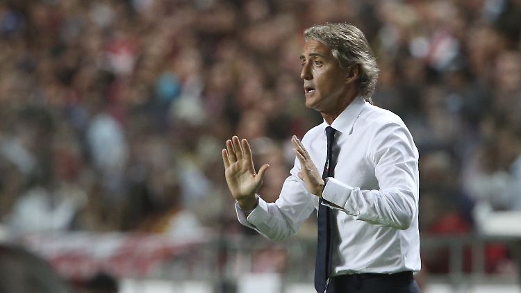 Italiens Coach Mancini hat noch eine Menge Arbeit vor sich.