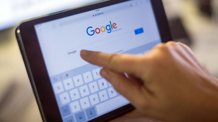 "Am 12. September werden die Weichen für die Zukunft der Kreativ- und Medienwirtschaft in Europa gestellt", sagt Döhring, Hauptgeschäftsführer des Deutschen Journalisten-Verbands.