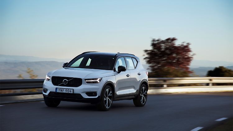 Neben seinen Vierzylinder-Triebwerken hat Volvo jetzt für den XC40 auch einen Dreiender im Programm.
