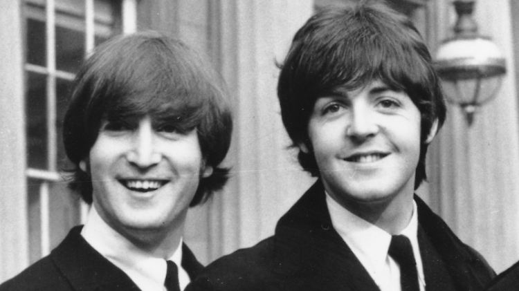 Lausbuben mit Weltruhm: John Lennon und Paul McCartney 1965.