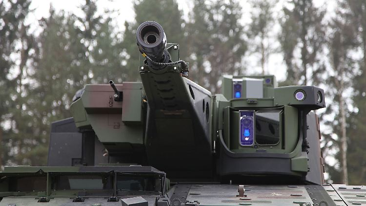 Panzertechnik mit Hightech-Sensoren und optionaler "Lance"-Schnellfeuerkanone: Der "Lynx" könnte in Tschechien BMP-2 ersetzen.