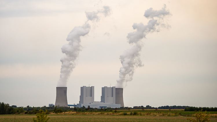 Braunkohlekraftwerk Neurath in Nordrhein-Westfalen.
