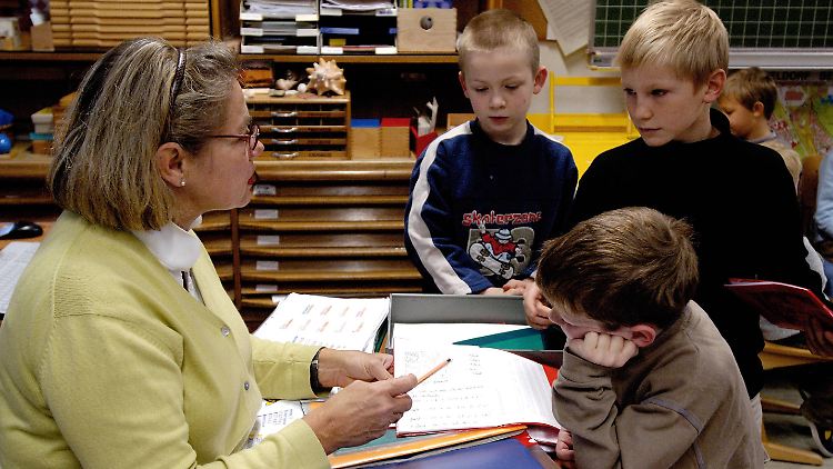 Vor allem auch in Grundschulen fehlen die Pädagogen.