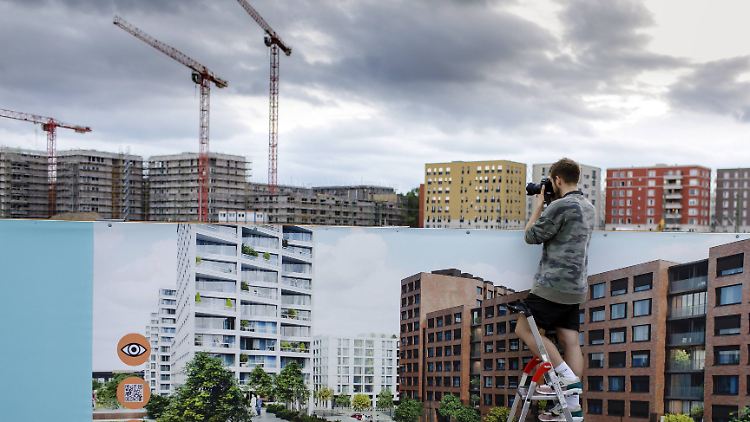 "Ihr erstes Regierungsjahr wird diese GroKo schon mit einem Defizit von mindestens 75.000 Wohnungen abschließen", sagt IG-Bau-Chef Feiger.