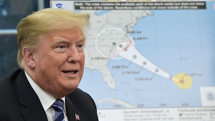 Bevor "Florence" auf die US-Küste traf, sagte US-Präsident Donald Trump: "Wir sind absolut total vorbereitet."