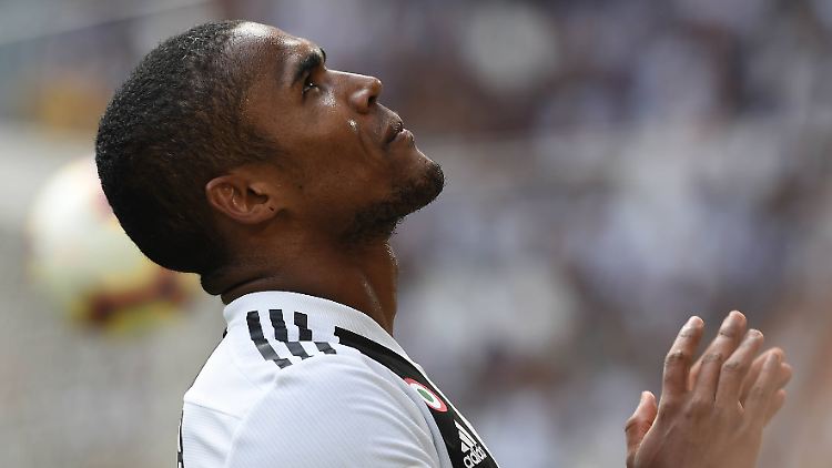 Douglas Costa selbst spricht nun von einer "hässlichen" Aktion.