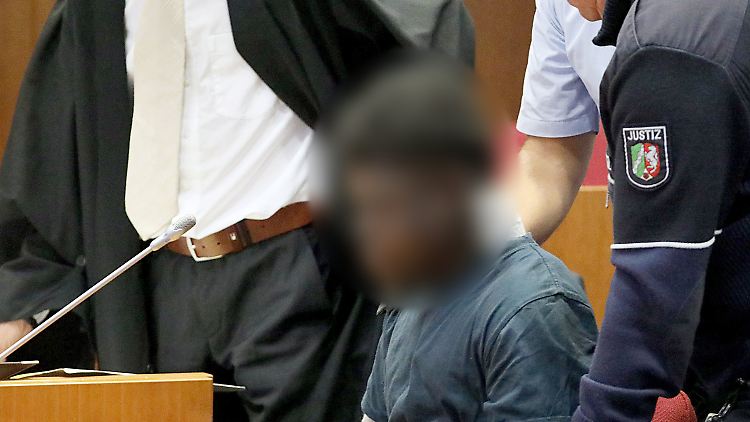 Der verurteilte 32-Jährige hatte sich während des ersten Prozesses immer wieder aggressiv verhalten.