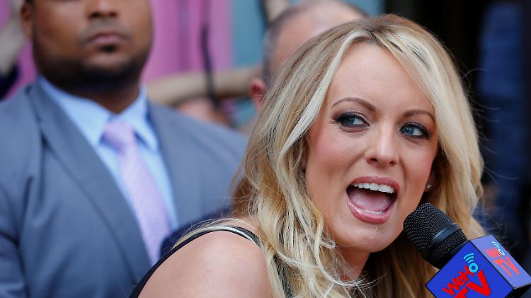 Stormy Daniels kann viel über Donald Trump berichten.