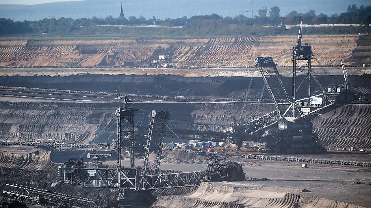 Die Kommission soll bis Ende 2018 eine Strategie zum Ausstieg aus der Kohleverstromung ausarbeiten.