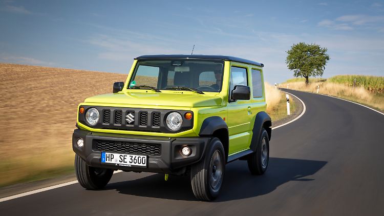 Der neue Suzuki Jimny in der Farbe Kinetic ist ein Hingucker.