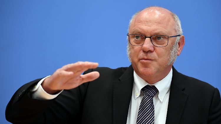 Ulrich Schneider ist Hauptgeschäftsführer des Deutschen Paritätischen Wohlfahrtsverbandes.